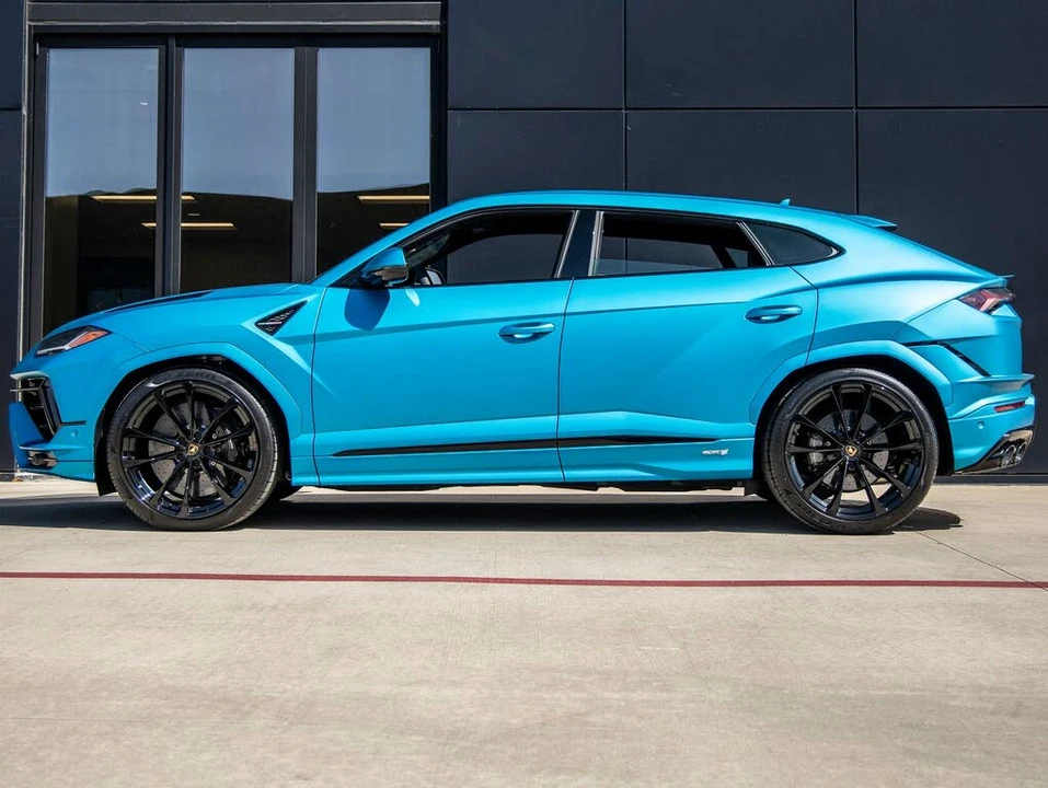 2024 Lamborghini Urus S - Image 9 of 31