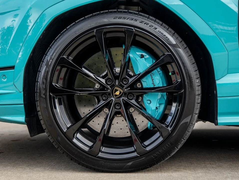 2024 Lamborghini Urus S - Image 15 of 31