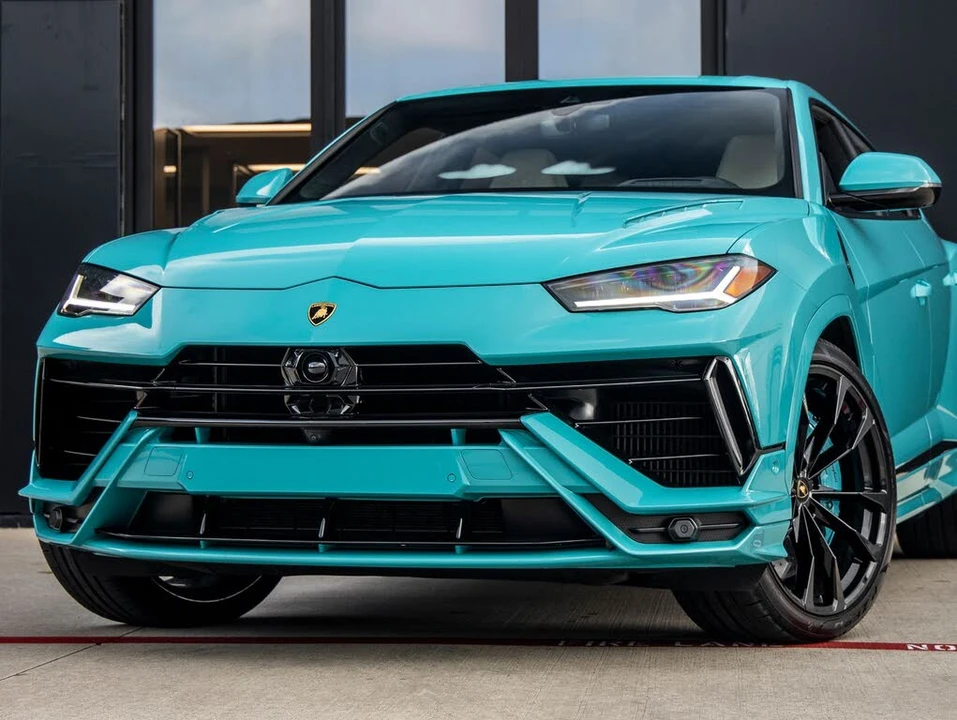 2024 Lamborghini Urus S - Image 3 of 31
