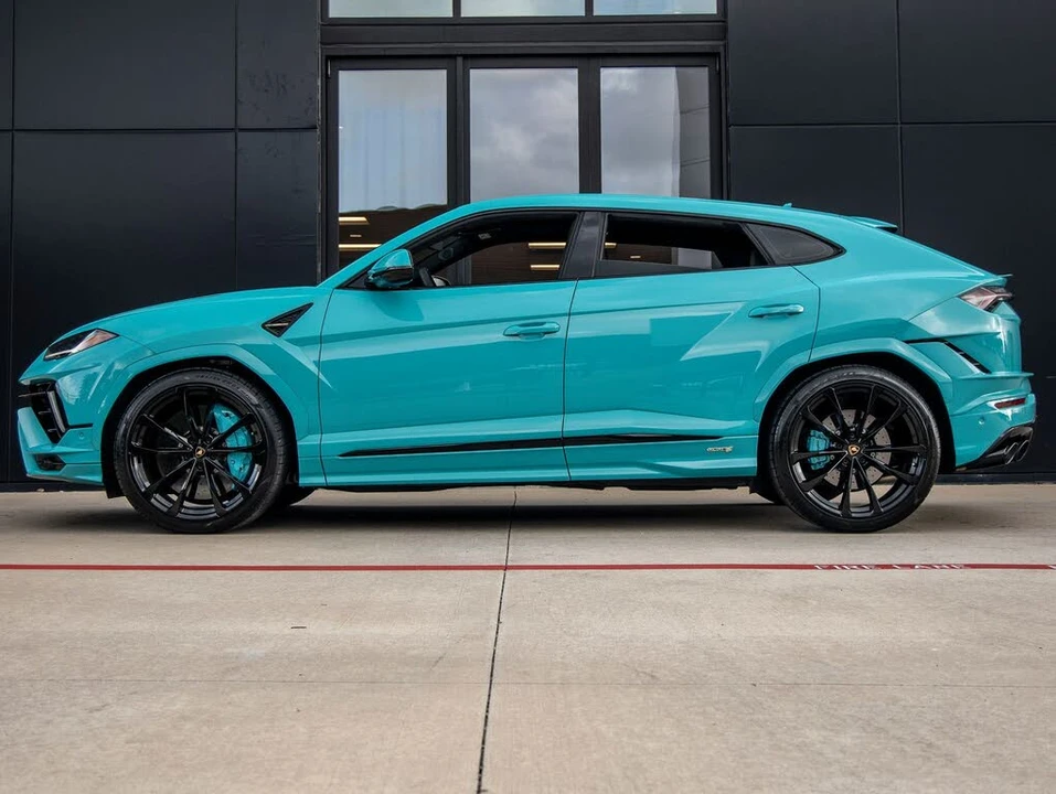 2024 Lamborghini Urus S - Image 9 of 31
