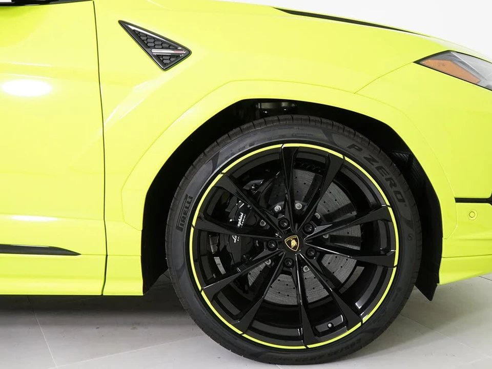 2024 Lamborghini Urus S - Image 16 of 31