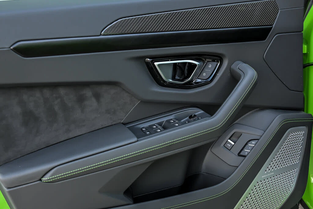 2024 Lamborghini Urus S - Image 16 of 31