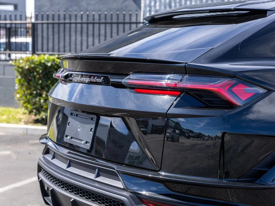 2024 Lamborghini Urus S - Image 10 of 31