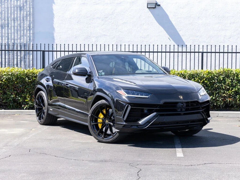2024 Lamborghini Urus S - Image 14 of 31