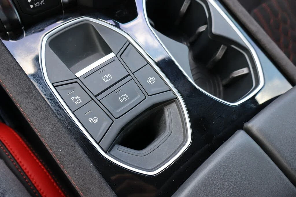 2024 Lamborghini Urus S - Image 11 of 31