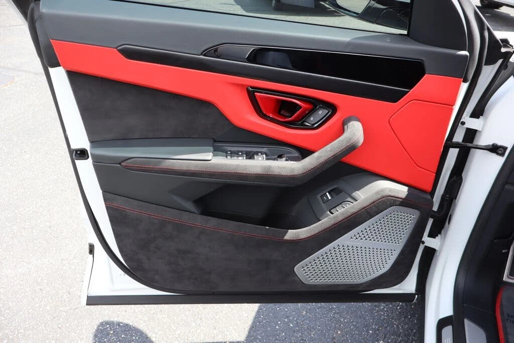 2024 Lamborghini Urus S - Image 27 of 31