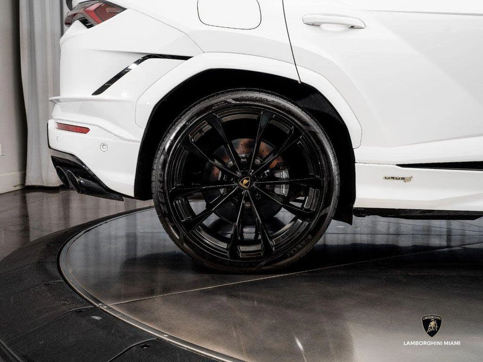 2024 Lamborghini Urus S - Image 14 of 31