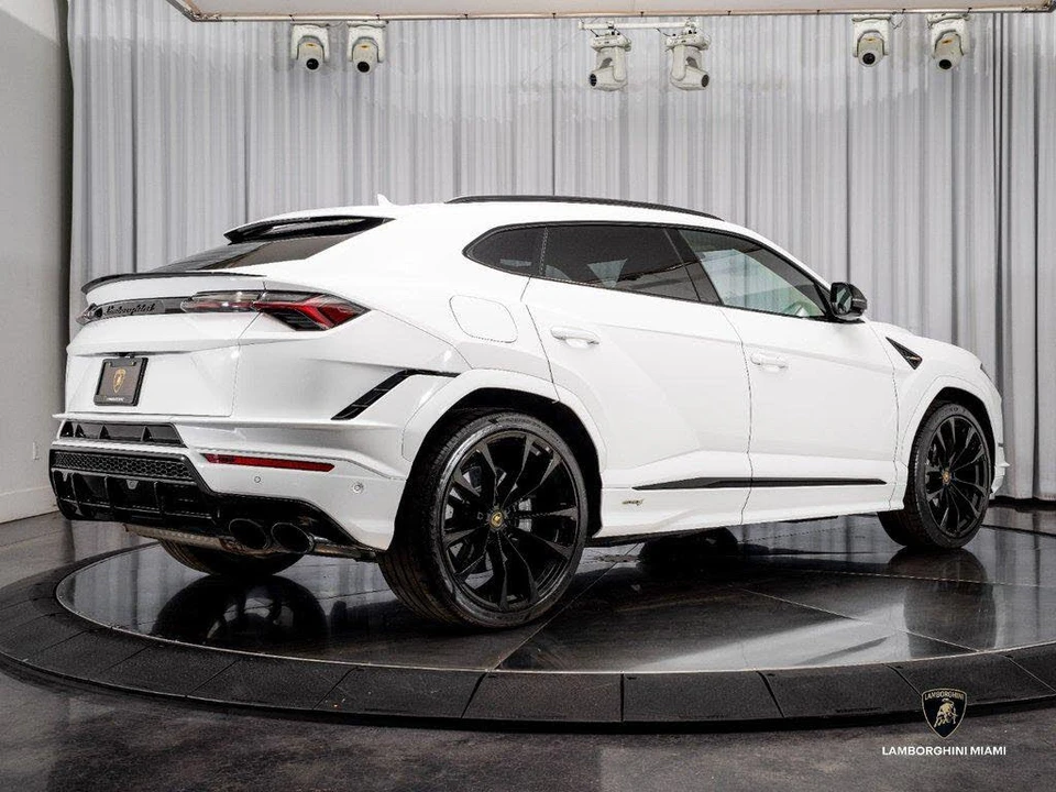 2024 Lamborghini Urus S - Image 5 of 31