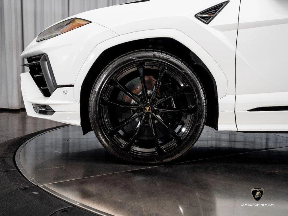 2024 Lamborghini Urus S - Image 12 of 31