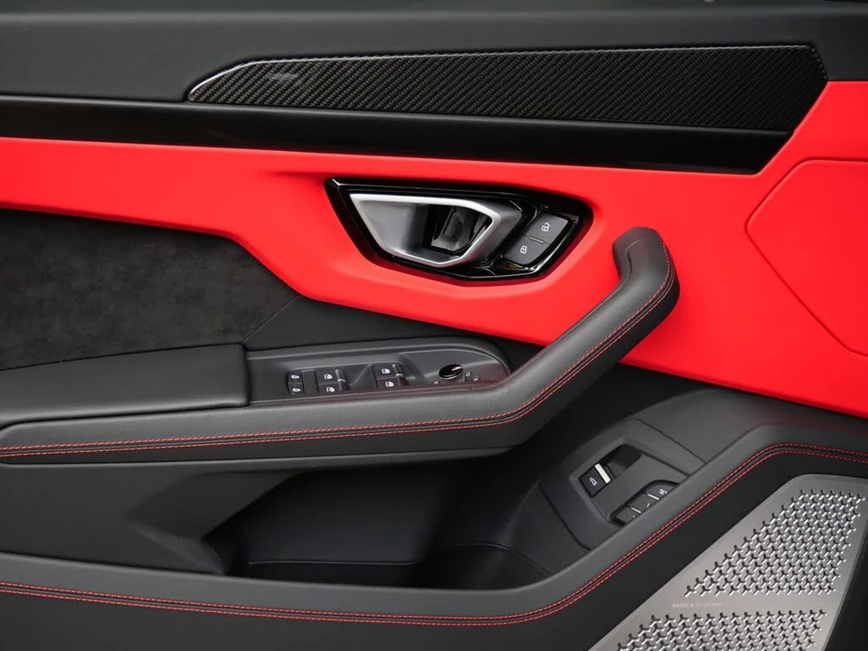 2024 Lamborghini Urus S - Image 16 of 27