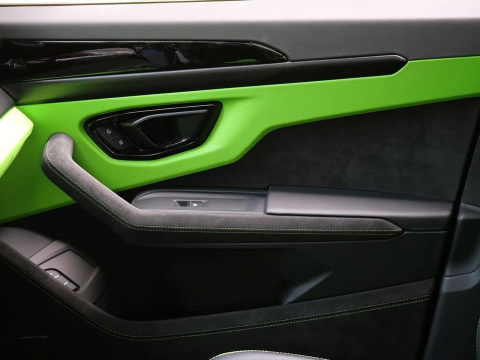 2024 Lamborghini Urus S - Image 16 of 27