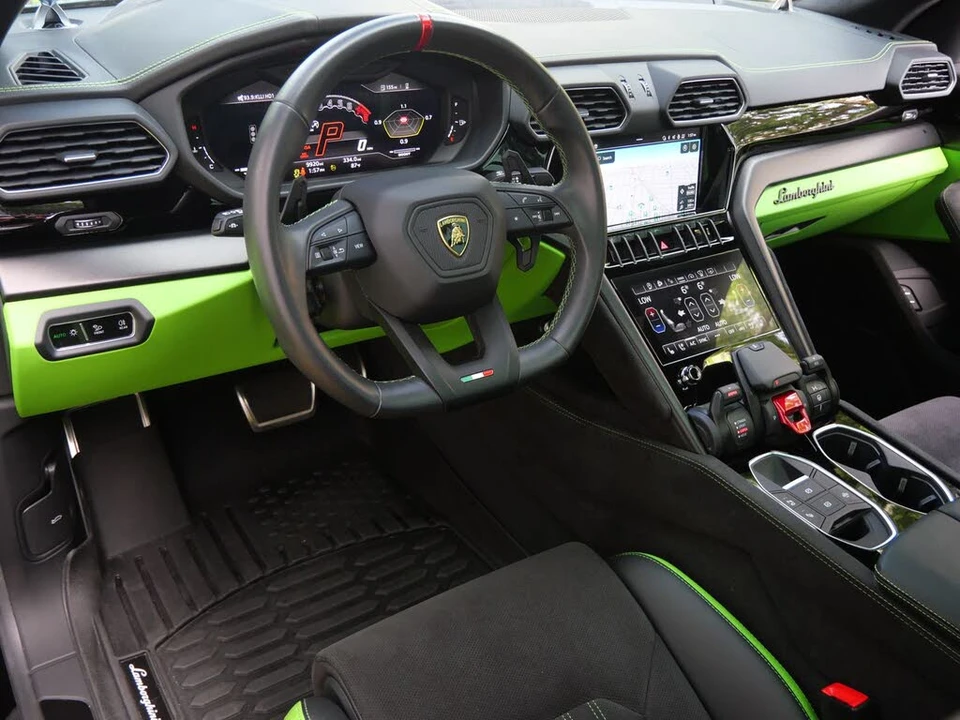 2024 Lamborghini Urus S - Image 13 of 27