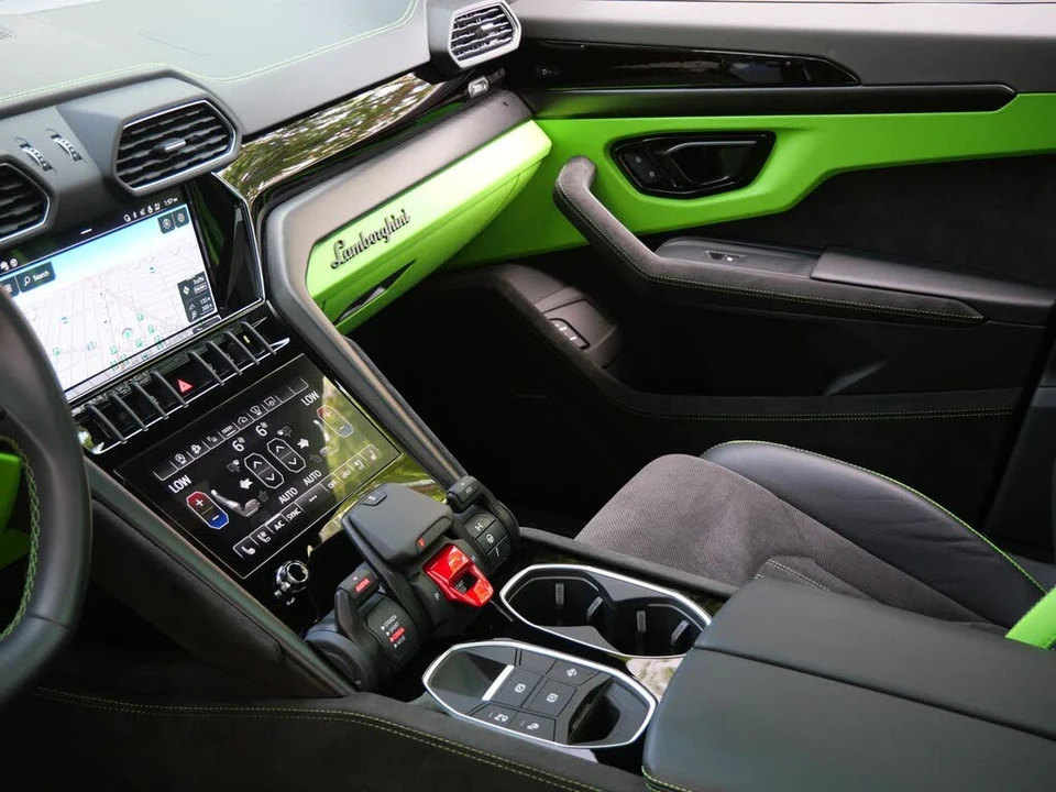 2024 Lamborghini Urus S - Image 15 of 27