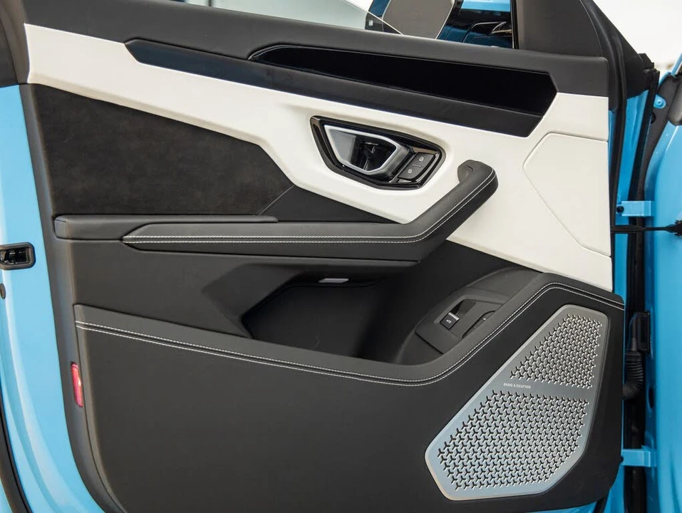 2024 Lamborghini Urus S - Image 18 of 31