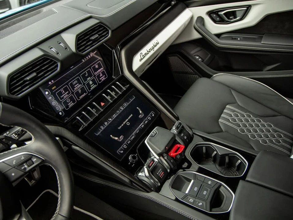 2024 Lamborghini Urus S - Image 28 of 31