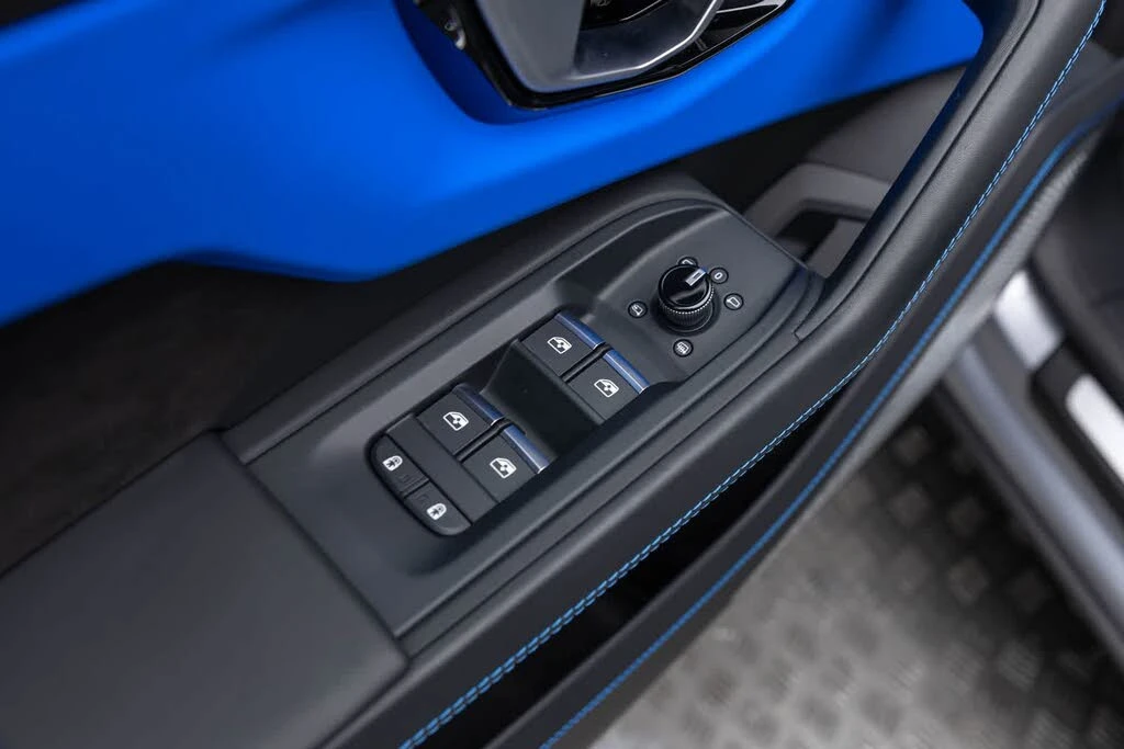 2024 Lamborghini Urus S - Image 25 of 31
