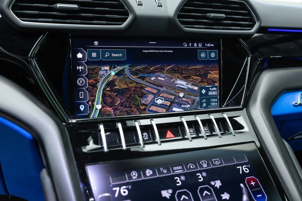 2024 Lamborghini Urus S - Image 16 of 31