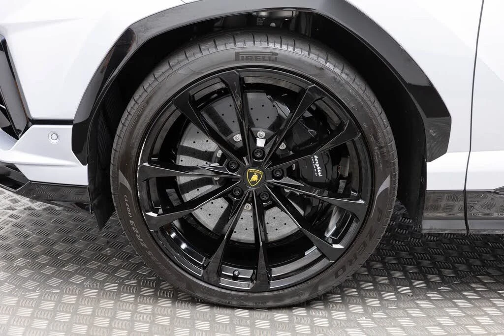 2024 Lamborghini Urus S - Image 8 of 31