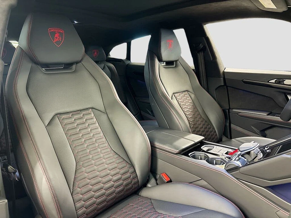 2024 Lamborghini Urus S - Image 16 of 31