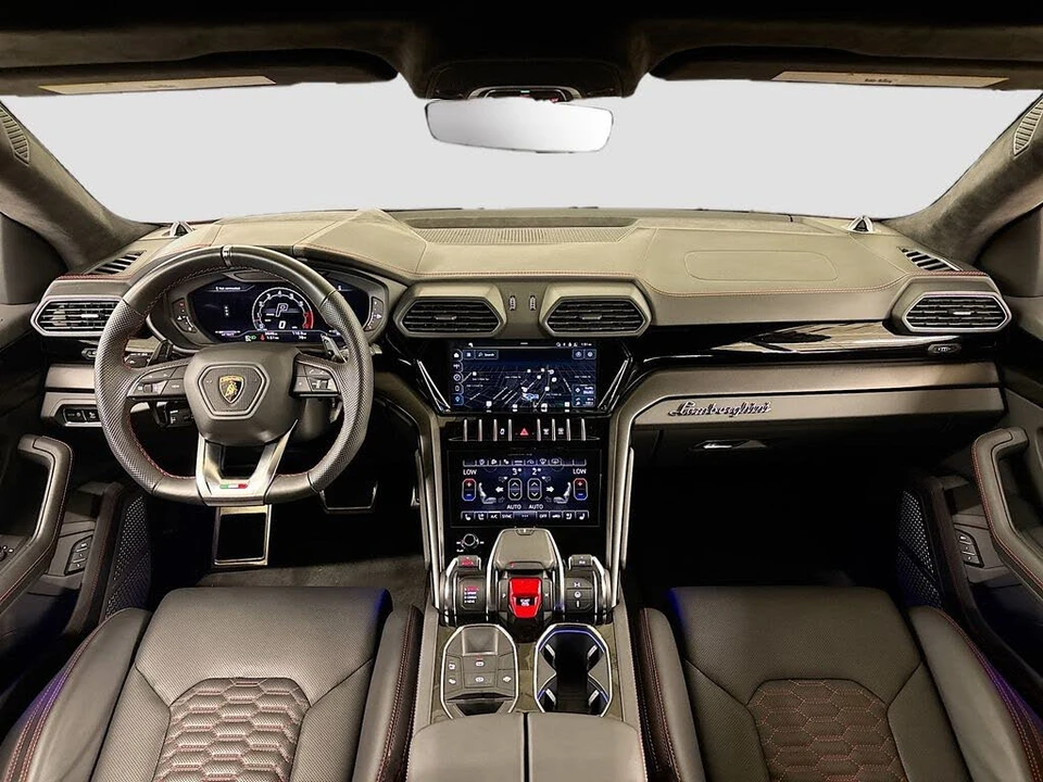 2024 Lamborghini Urus S - Image 8 of 31
