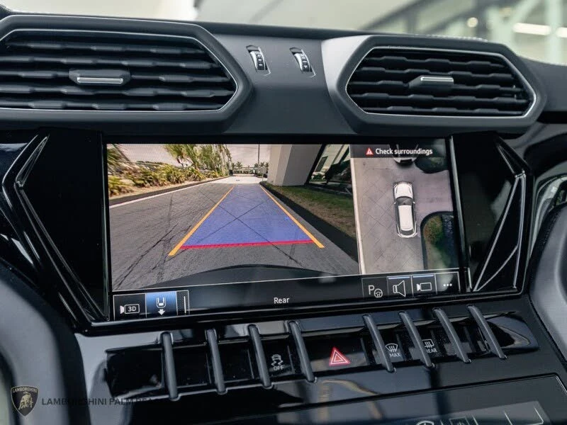 2024 Lamborghini Urus S - Image 16 of 31