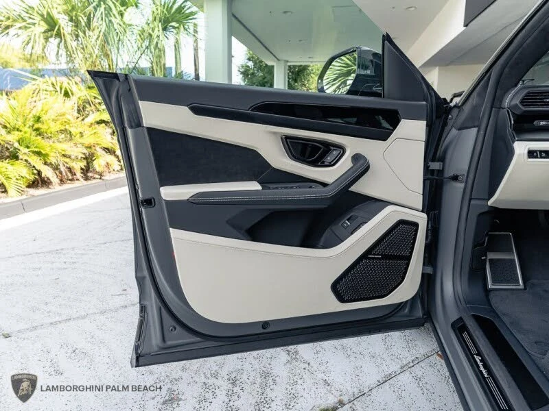 2024 Lamborghini Urus S - Image 26 of 31