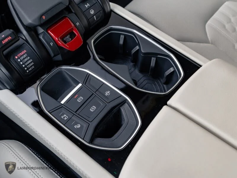 2024 Lamborghini Urus S - Image 19 of 31
