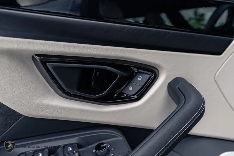 2024 Lamborghini Urus S - Image 28 of 31