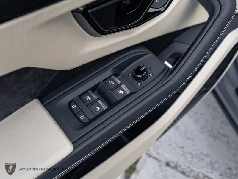 2024 Lamborghini Urus S - Image 27 of 31
