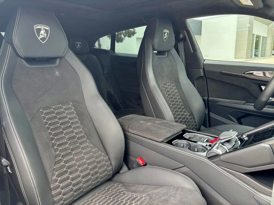 2024 Lamborghini Urus S - Image 26 of 31