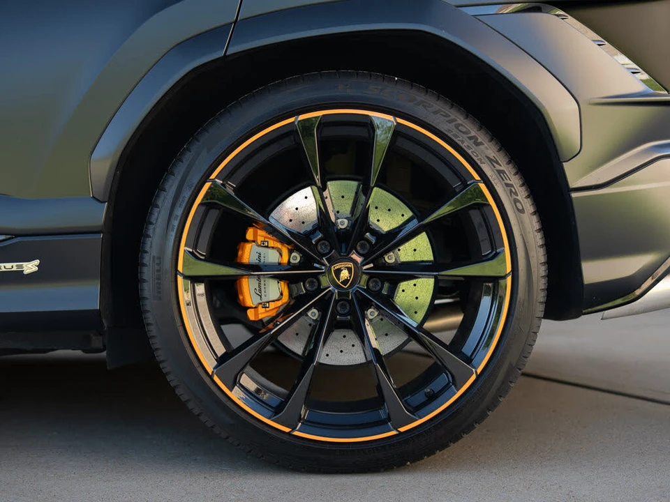 2024 Lamborghini Urus S - Image 16 of 31
