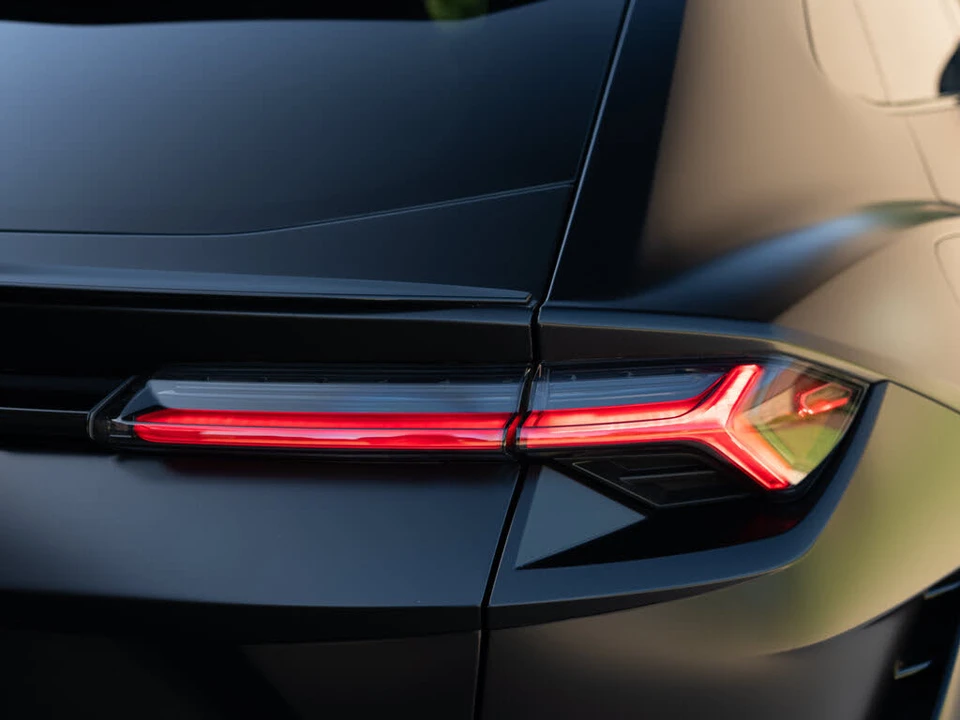 2024 Lamborghini Urus S - Image 12 of 31