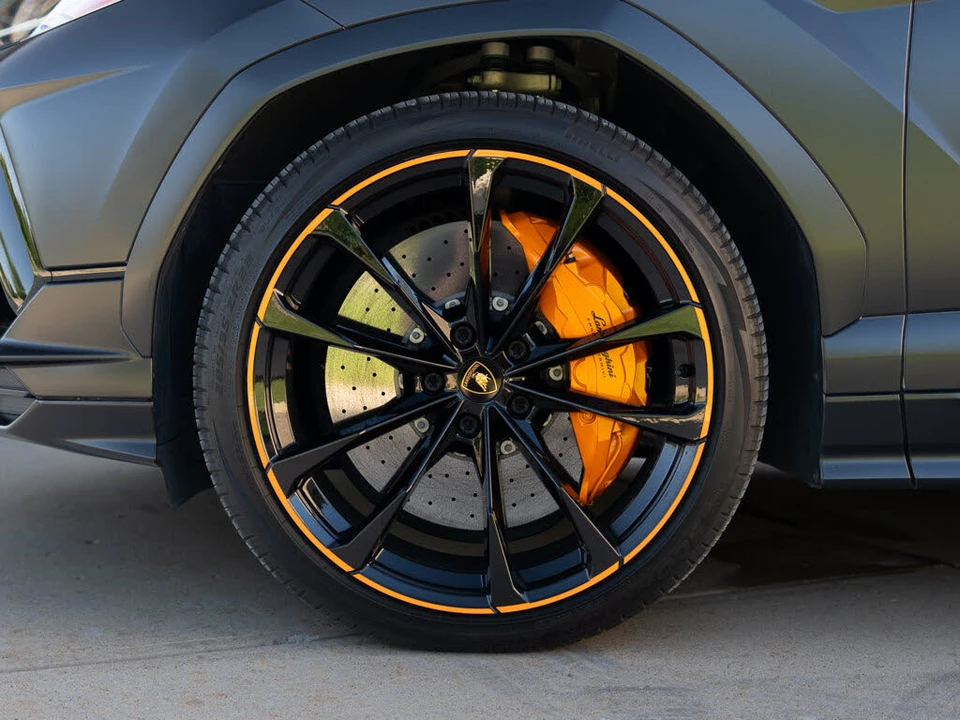 2024 Lamborghini Urus S - Image 15 of 31