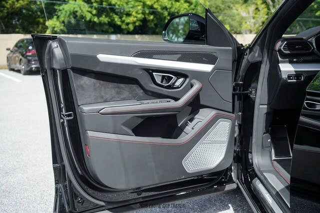 2024 Lamborghini Urus S - Image 22 of 31