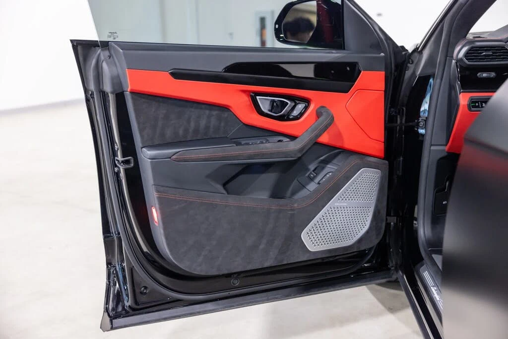 2024 Lamborghini Urus S - Image 29 of 31