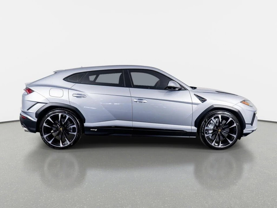 2024 Lamborghini Urus S - Image 3 of 30