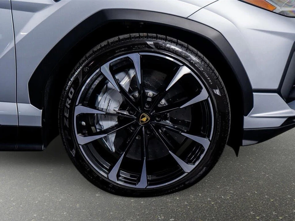 2024 Lamborghini Urus S - Image 5 of 30