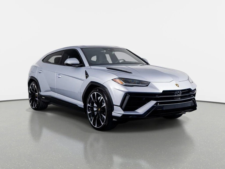 2024 Lamborghini Urus S - Image 2 of 30