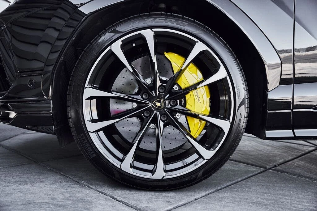 2024 Lamborghini Urus S - Image 3 of 31