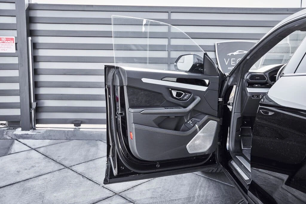 2024 Lamborghini Urus S - Image 29 of 31