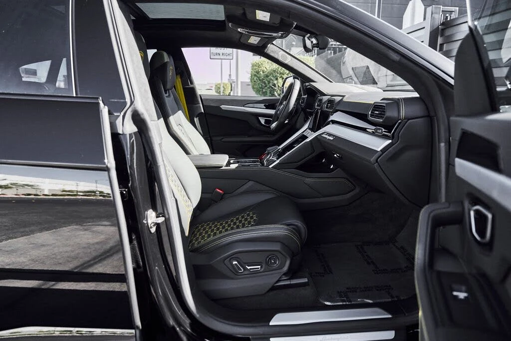 2024 Lamborghini Urus S - Image 24 of 31