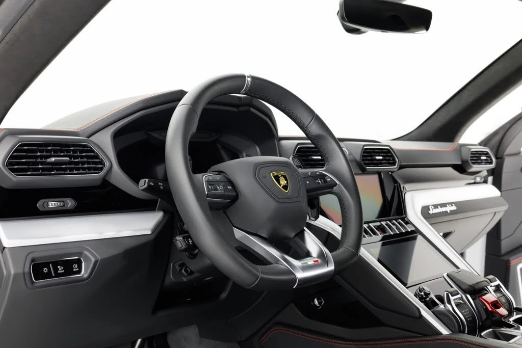 2024 Lamborghini Urus S - Image 19 of 31