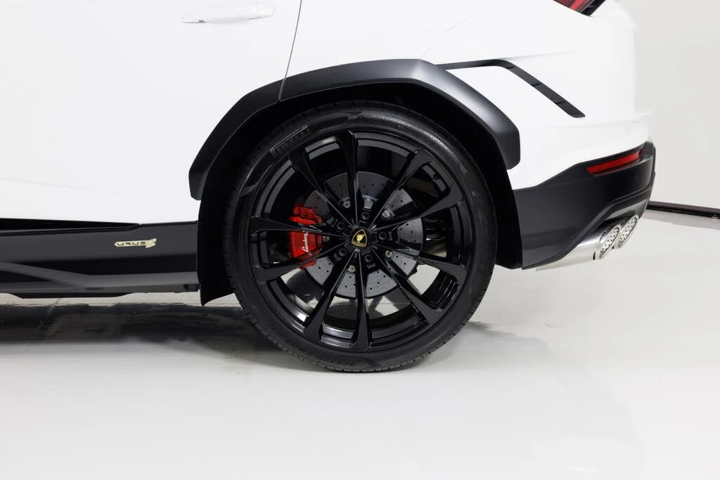 2024 Lamborghini Urus S - Image 11 of 31