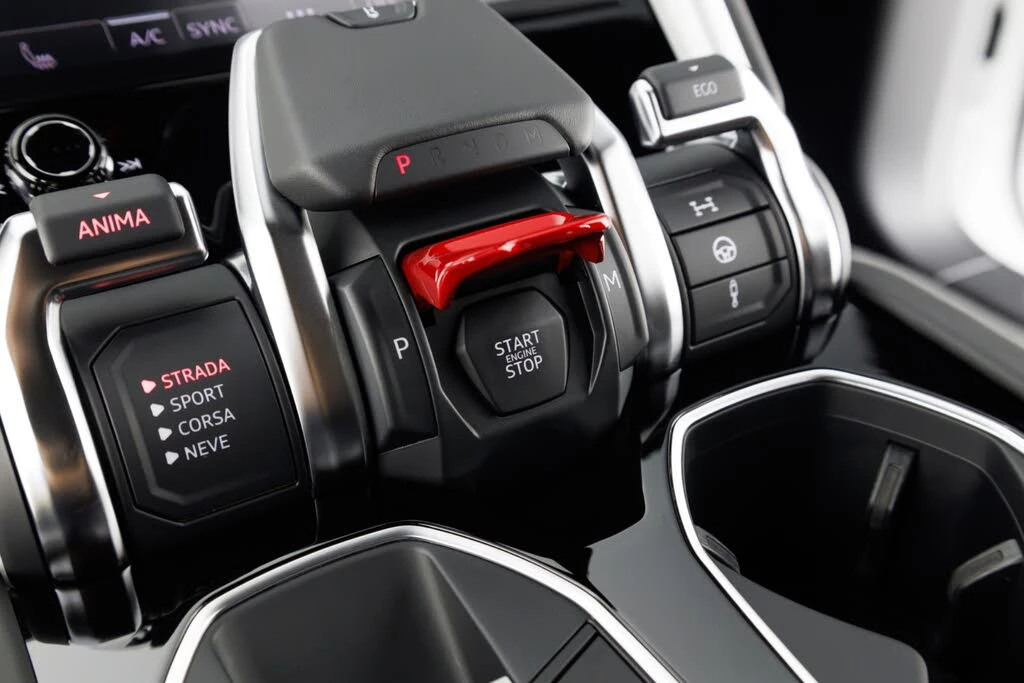 2024 Lamborghini Urus S - Image 28 of 31