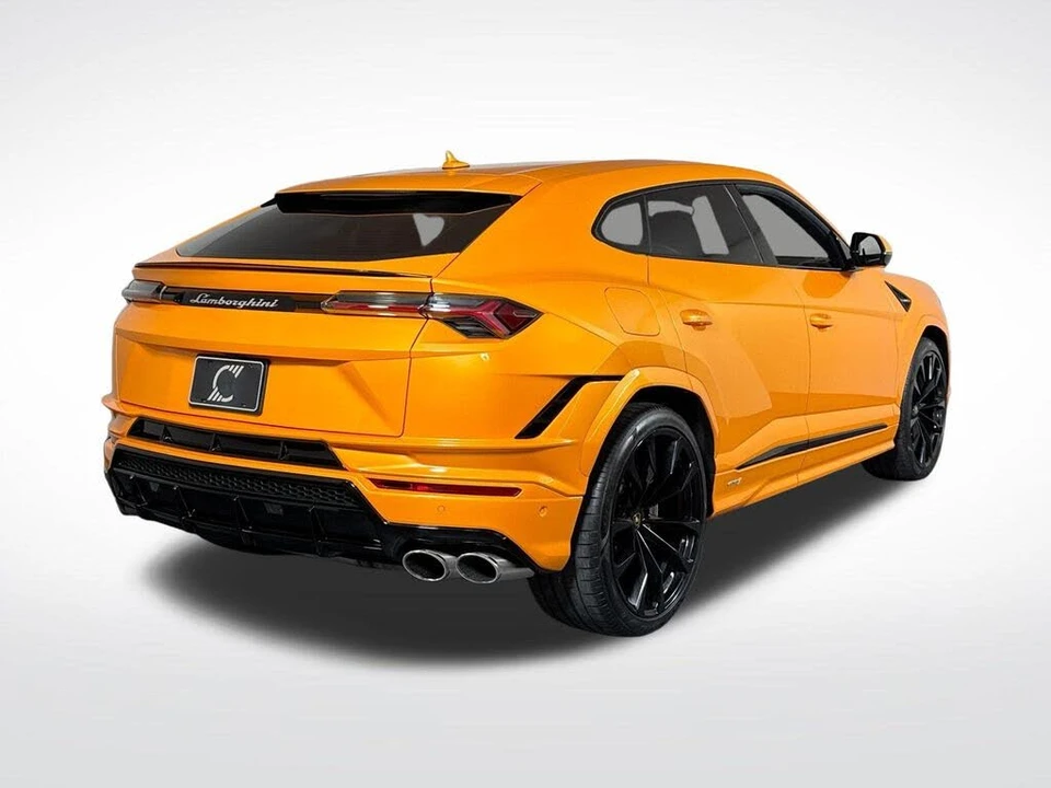 2024 Lamborghini Urus S - Image 5 of 31