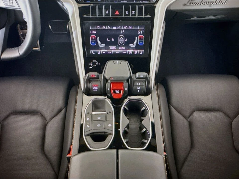 2024 Lamborghini Urus S - Image 14 of 31