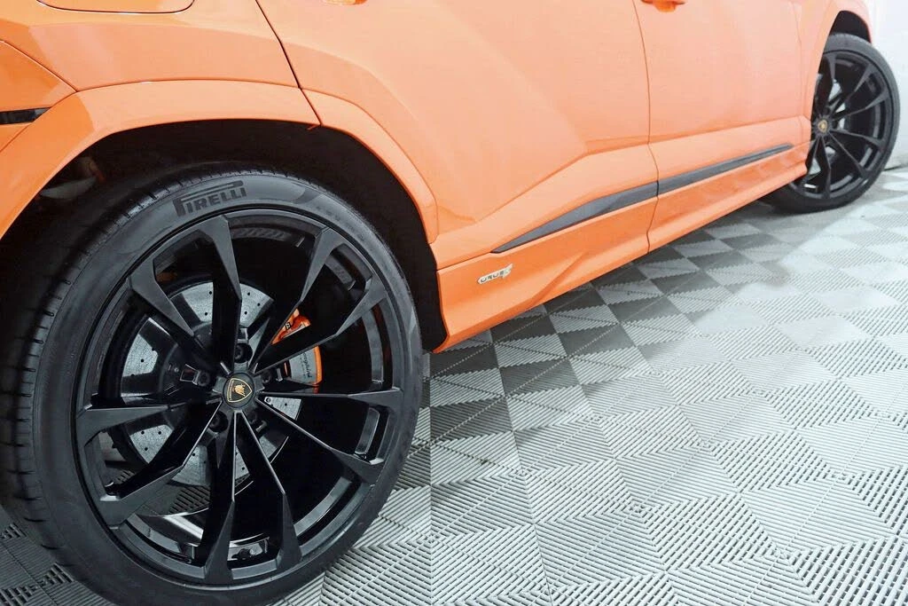 2024 Lamborghini Urus S - Image 12 of 31