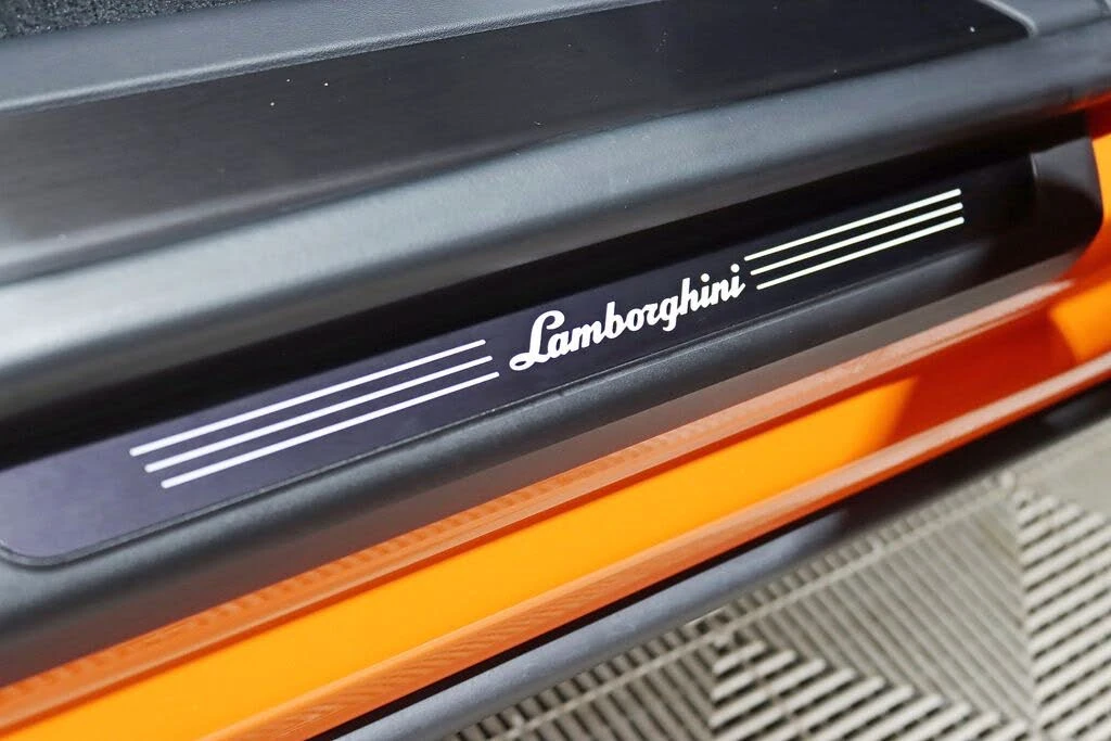 2024 Lamborghini Urus S - Image 15 of 31