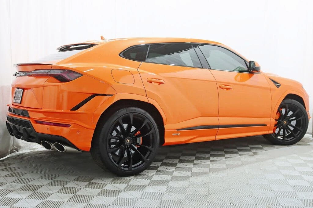 2024 Lamborghini Urus S - Image 9 of 31