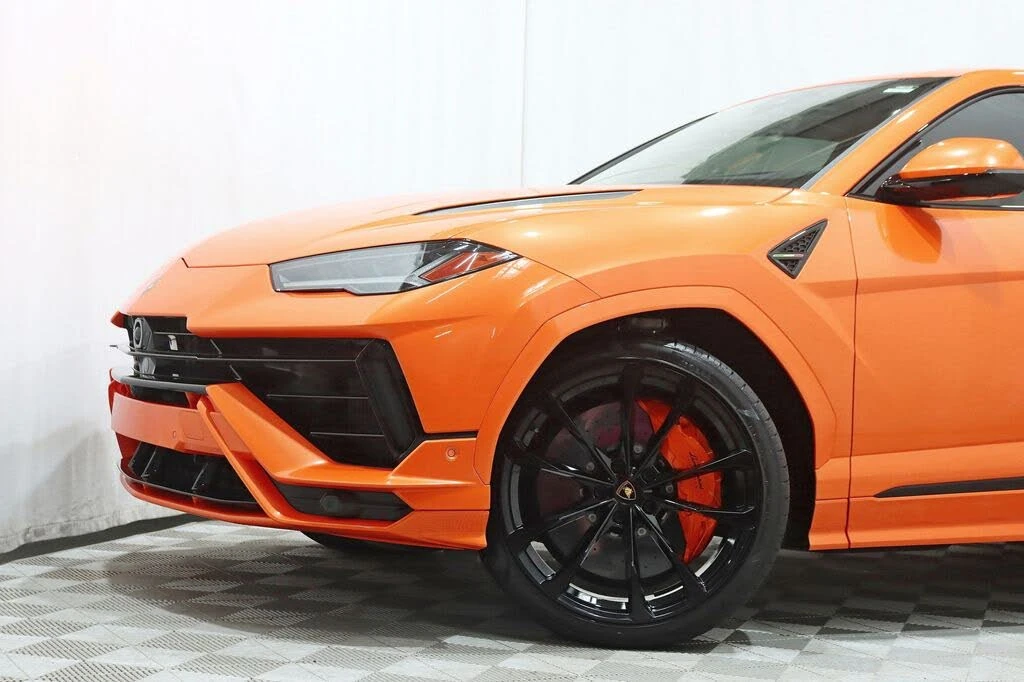2024 Lamborghini Urus S - Image 3 of 31